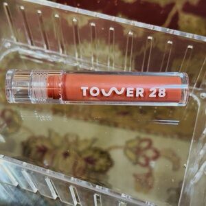 Tower 28 ShineOn Lip Oil Jelly in Soft Pink